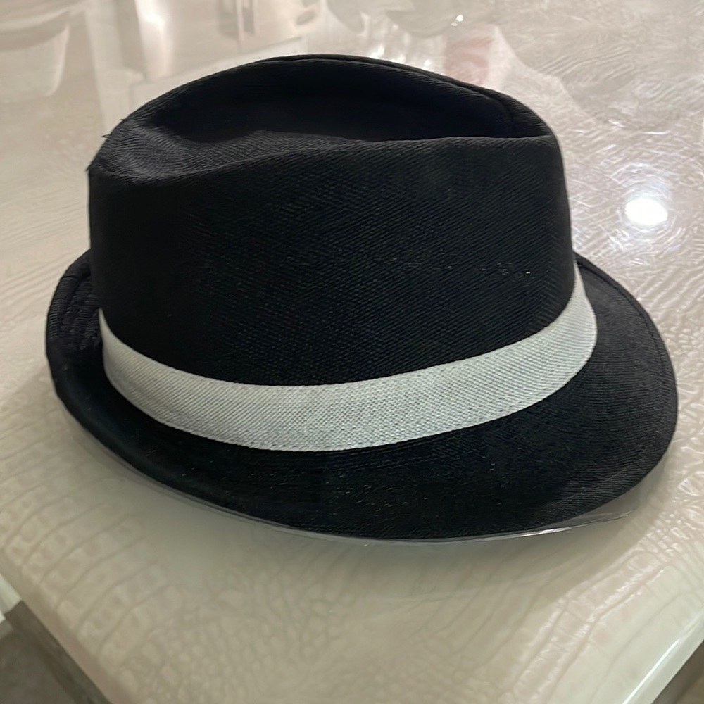Women’s fedora hat- black one size
